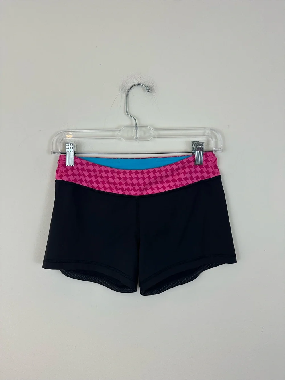 Ivivva Black Athletic Yoga Shorts with Pink Waistband Size 14 Girl's